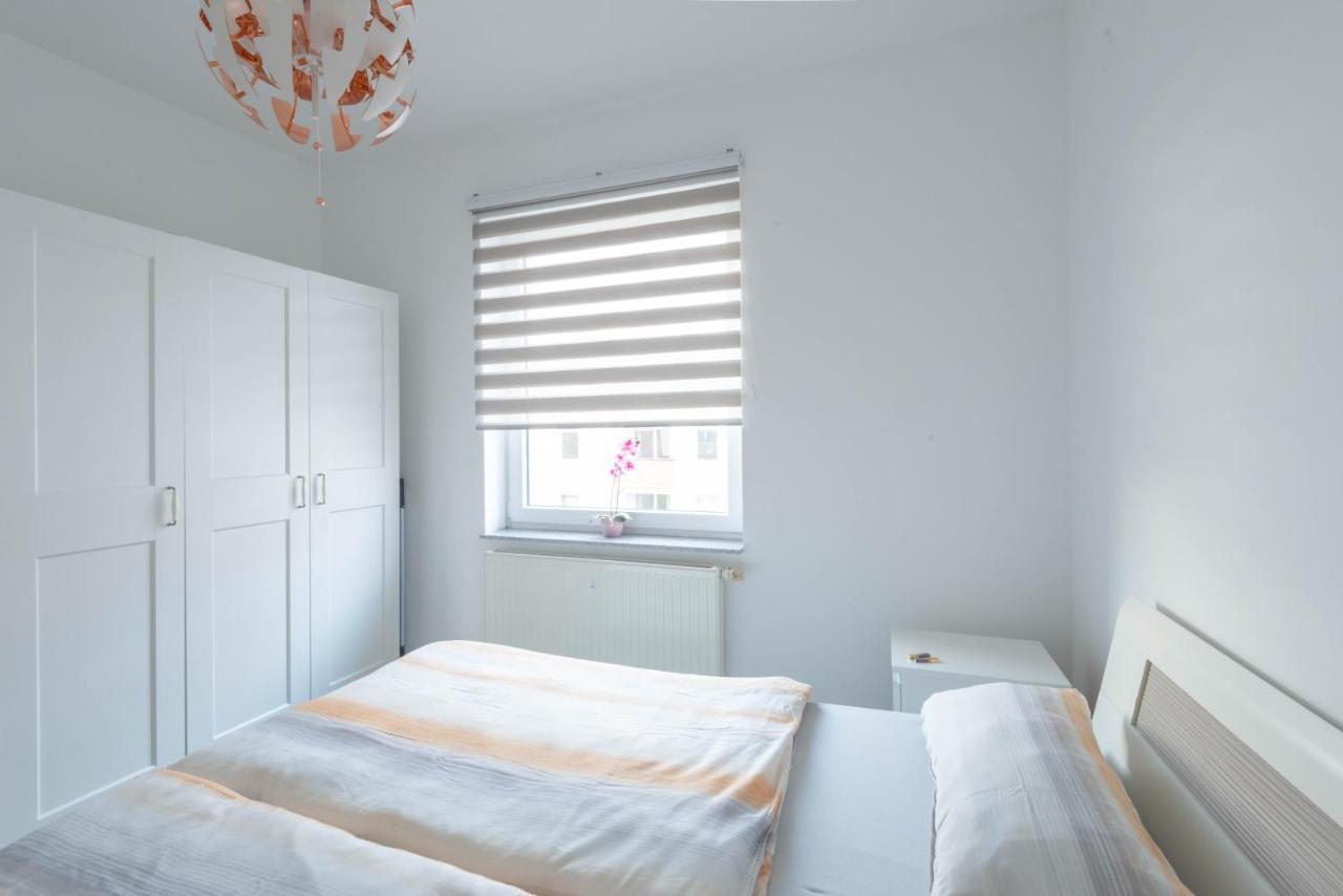 Zentral Gelegene Apartment *